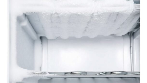 Šaldiklis nustoja apšalti