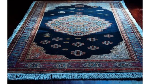 Aš pabarstau kilimą krakmolu