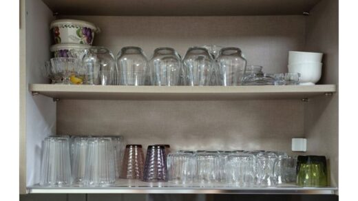 dauguma žmonių laiko puodelius neteisingai